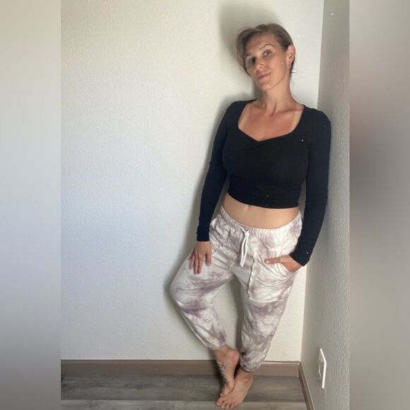 POL Tie Dye Jogger Pants Athleisure Purple White Medium Comfy - Picture 1 of 11